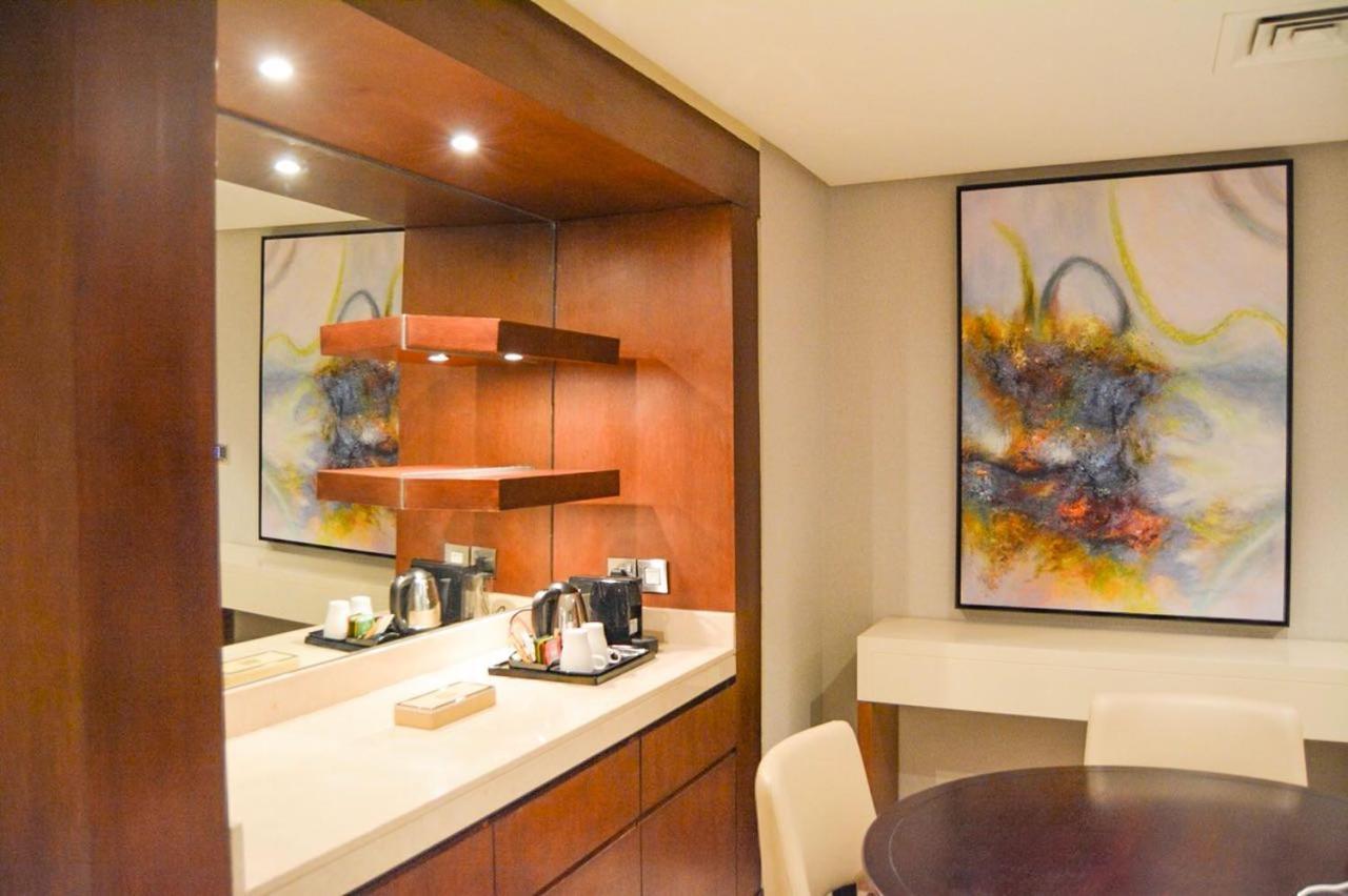 Grand Mercure Hotel ドバイ エクステリア 写真